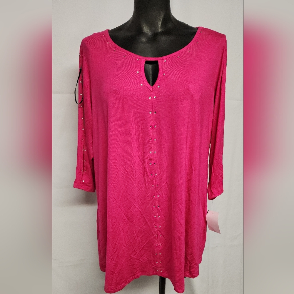 Glitterscape top. Sz 2x. New.